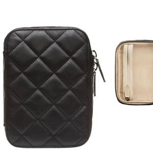 Makeup bag Trish McEvoy medium size